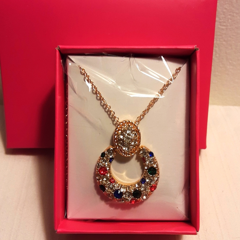 NWT- Avon Multi Pavé Pendant Necklace